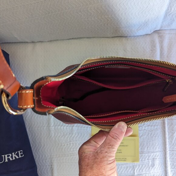 Dooney and Bourke NWT Purse w/ matching wallet - Picture 2 of 7
